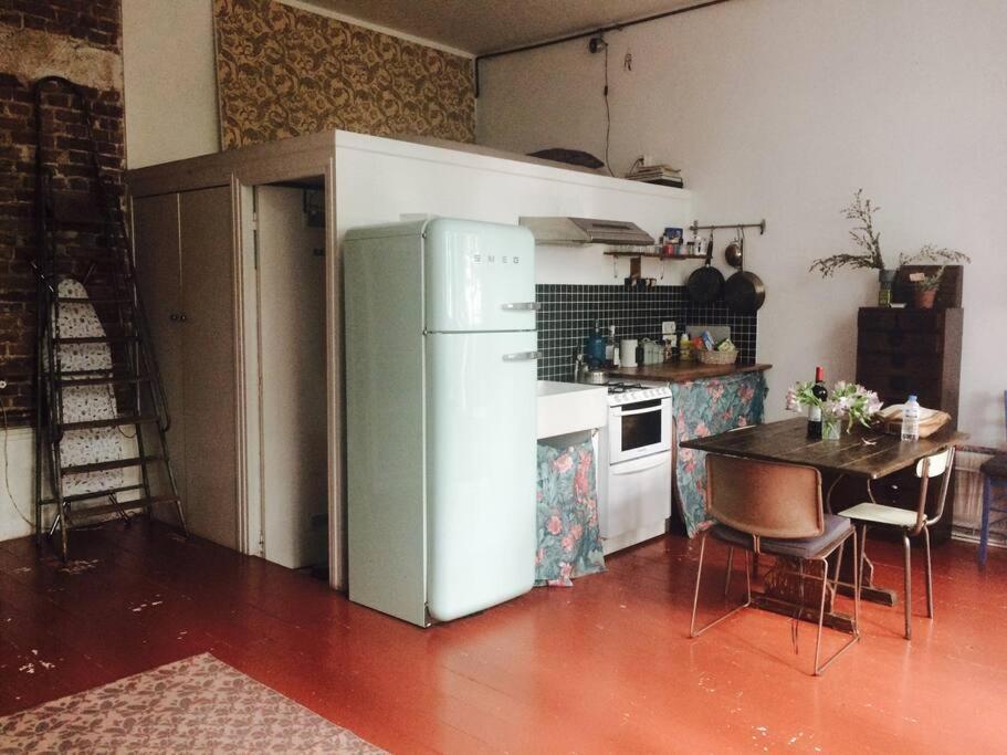 Warm And Cosy Loft In Paris With A Private Outdoor Leilighet Eksteriør bilde